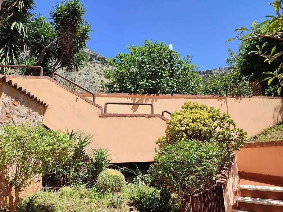Da Nonna Cettina Appartamento In Villa Con Piscina Palermo Holiday home