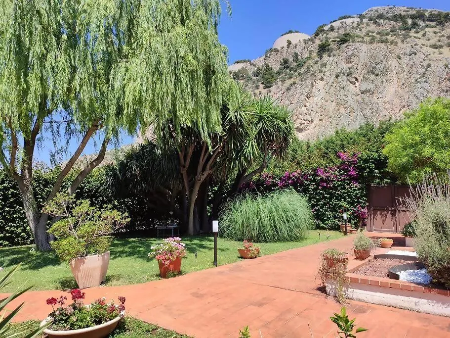 Da Nonna Cettina Appartamento In Villa Con Piscina Palermo Italy